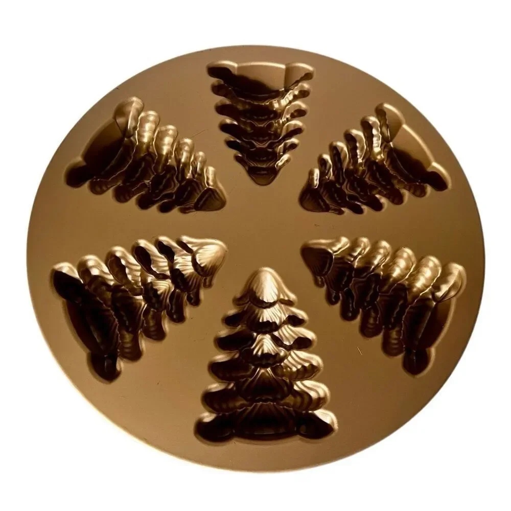 Nordic Ware Cake Pan Evergreen Cakelet Christmas Tree Holiday Gold Limited 2018